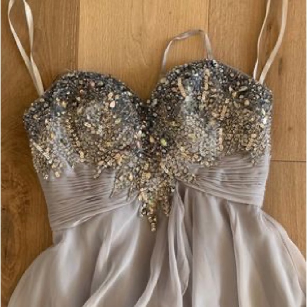 Prom Dress - Picture 3 of 5